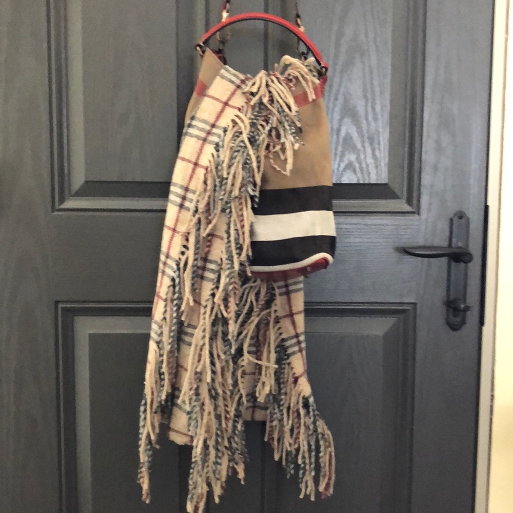 Burberry Double Fringe Wool Scarf 🧣